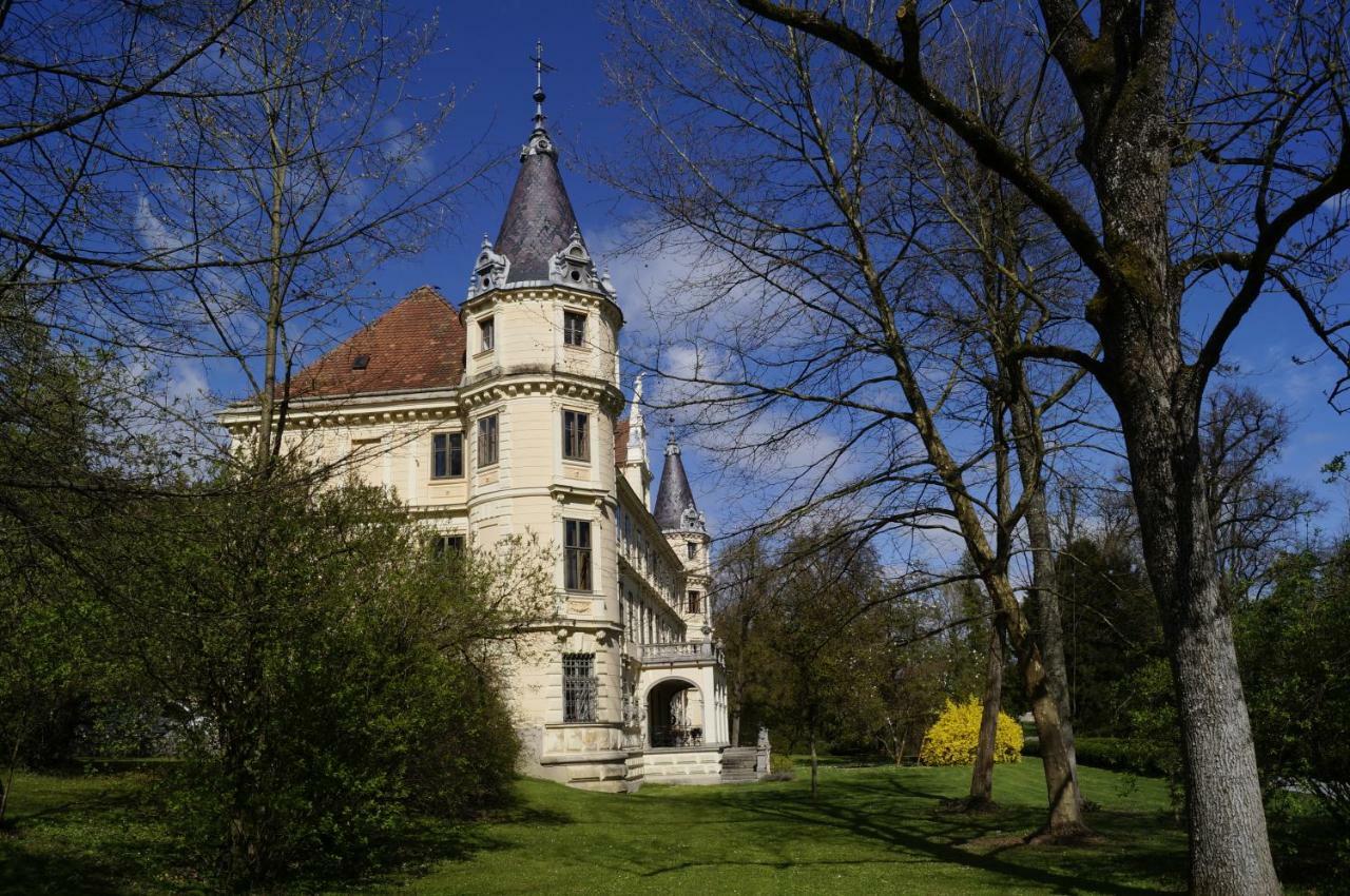 Schloss Puchberg Велс Екстериор снимка